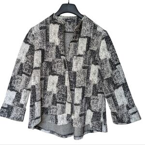 Yushi Black and White Textured Knit Lagenlook Swing Jacket Size Large